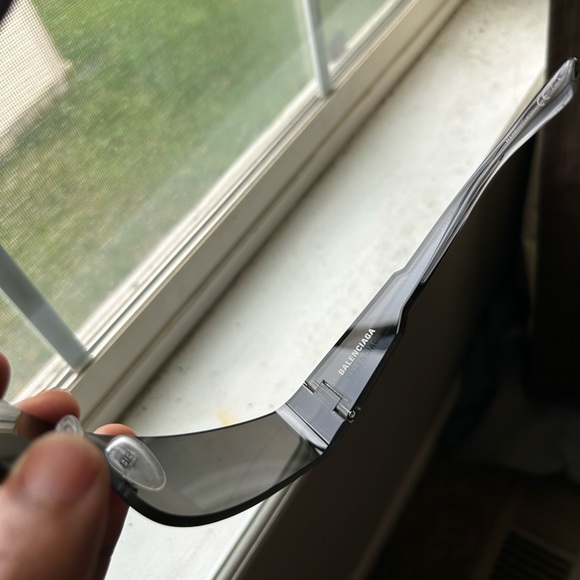 Balenciaga Sunglasses - Picture 3 of 4
